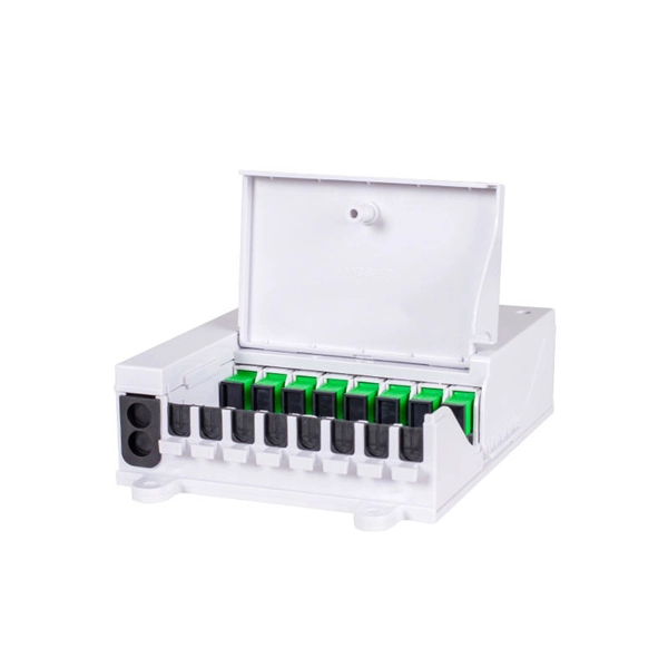 Using redundant optical fiber communication