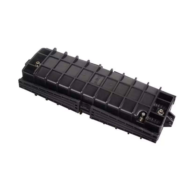 Does fiber optic cable experience signal attenuation