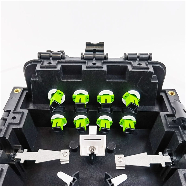 Which interface should the optical switch s input line connect to