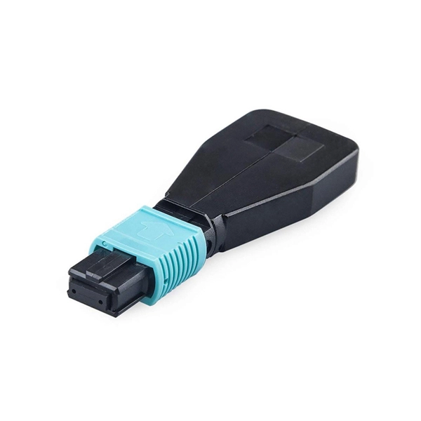 Distribution box with grounding wire