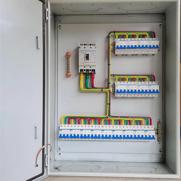 Where can I find manufacturers of low-voltage busbar trunking 