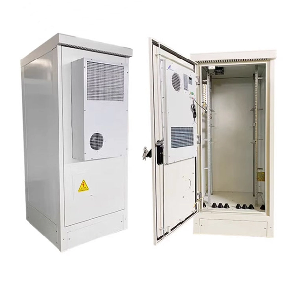 Plug-in type 32-channel optical fiber distribution box